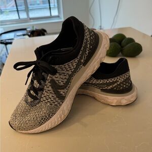 Nike Men's React Infinity Run Flyknit 3